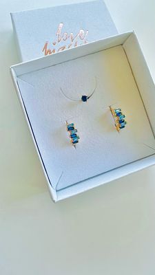 Blue pop box