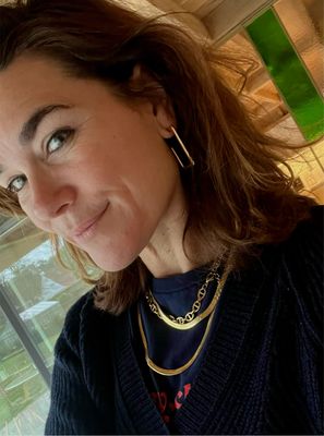 Electric feel earrings