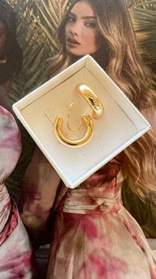 Luna bold hoops