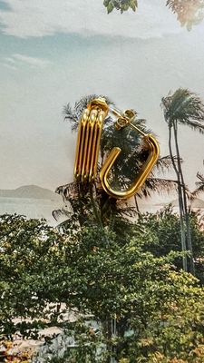 Golden twist