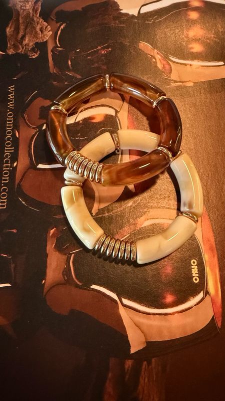 Curvy chic bangle