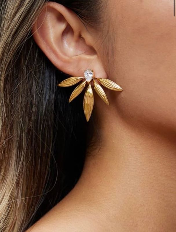     Solea Bloom Studs