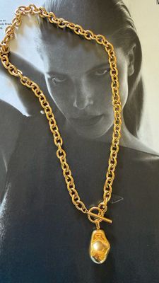 Golden liquide 
