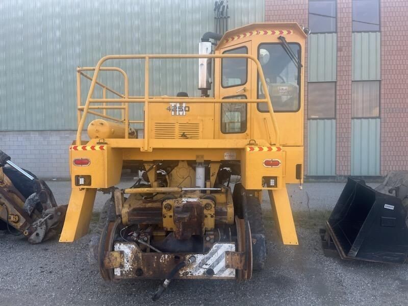 Remote Control 2001 Trackmobile 4250