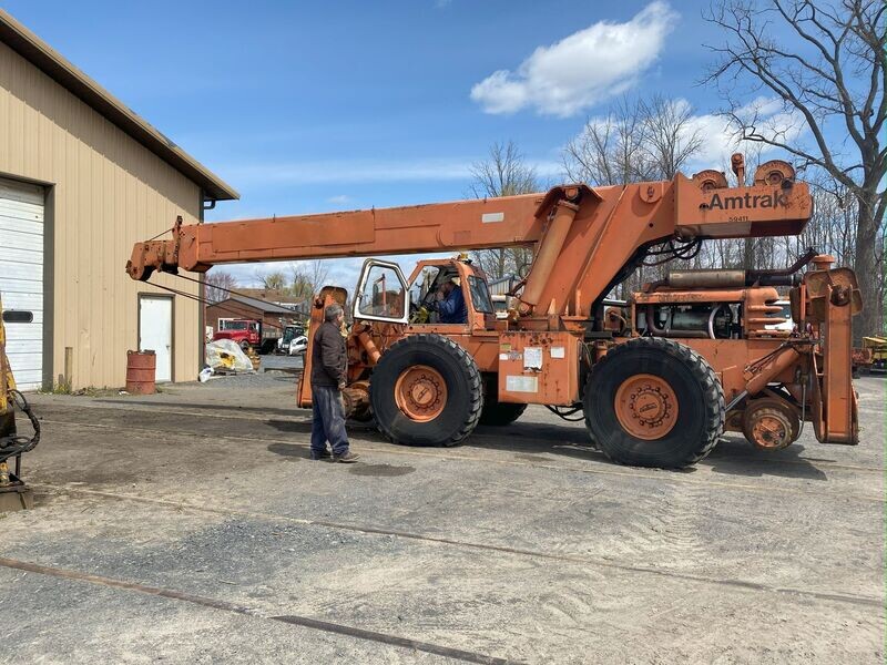 1980 Pettibone 18 ton Crane