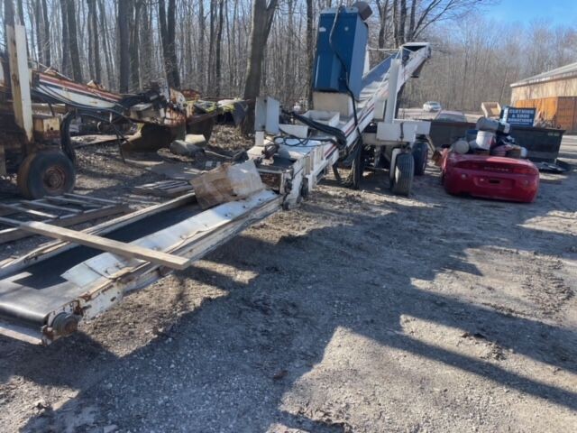 Wilson 24 inch Rail Car Unloading Conveyor