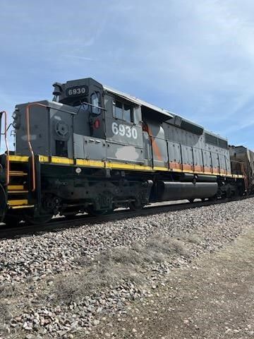 EMD SD 40-3 - lease as low as $2450.00 per month