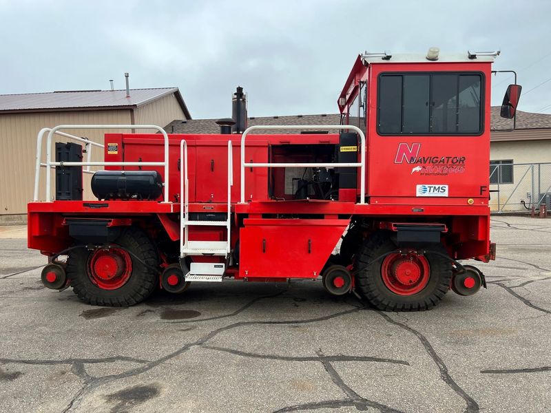 2016 NVX 8040 Shuttlewagon with approximately 6500 hours and remote control 2016 NVX 8040 Shuttlewagon with approximately 6500 hours and remote control