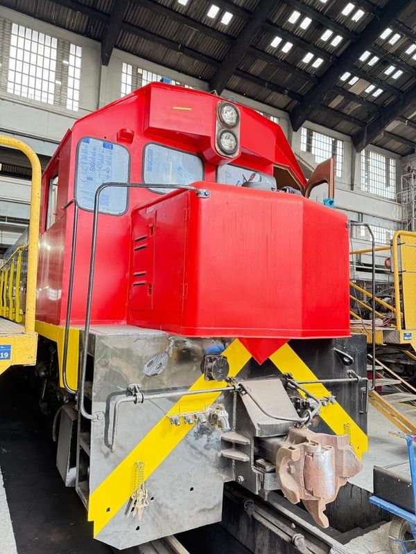 Refurbished GT 22 locomotive available for 1000 MM, 1067 mm, 1435 mm and 1600 mm rail gauge