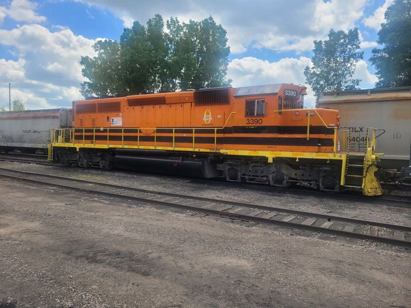 Blue carded SD 40-2 for sale in midwest USA Blue carded SD 40-2 for sale in midwest USA