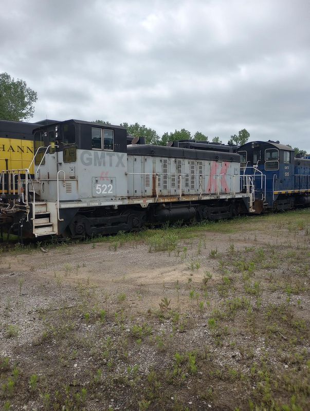 SW 9 with upgraded power pack to 1200 HP alignment couplers in very good condition SW 9 with upgraded power pack to 1200 HP alignment couplers in very good condition