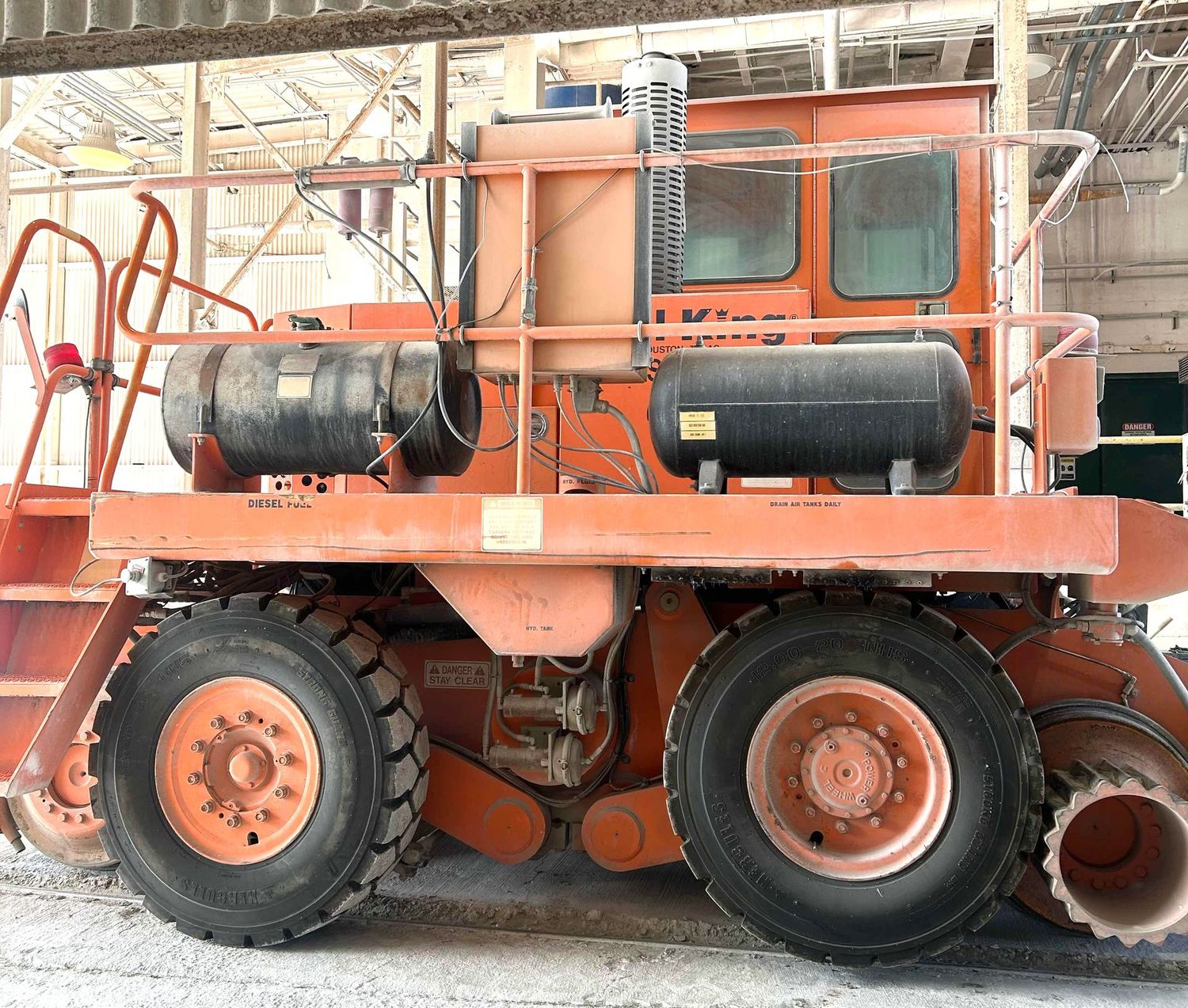 2005 Rail King 4250 with 1900 hours