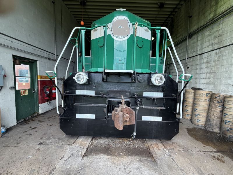 Six axle, high tractive effort EMD SD 18 Six axle, high tractive effort EMD SD 18