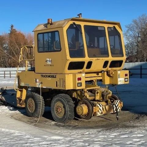 Refurbished  2001 Trackmobile 4750 with rebuilt engine