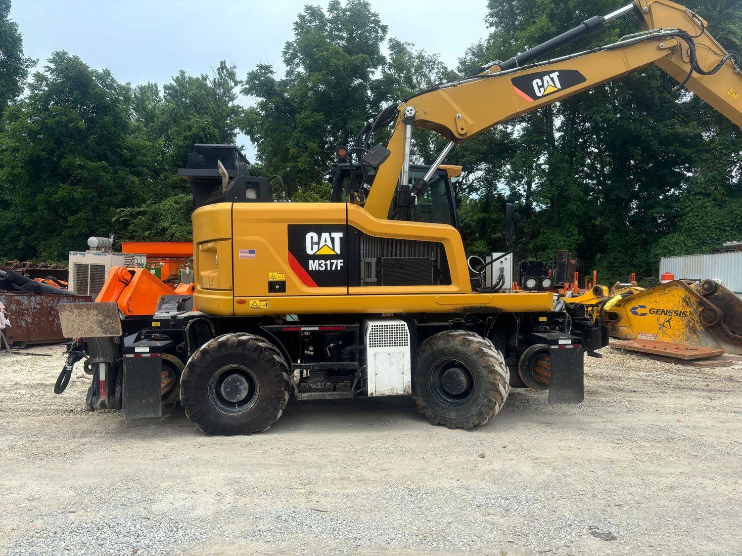 Caterpillar M317F Hi Rail excavator and loader Caterpillar M317F Hi Rail excavator and loader
