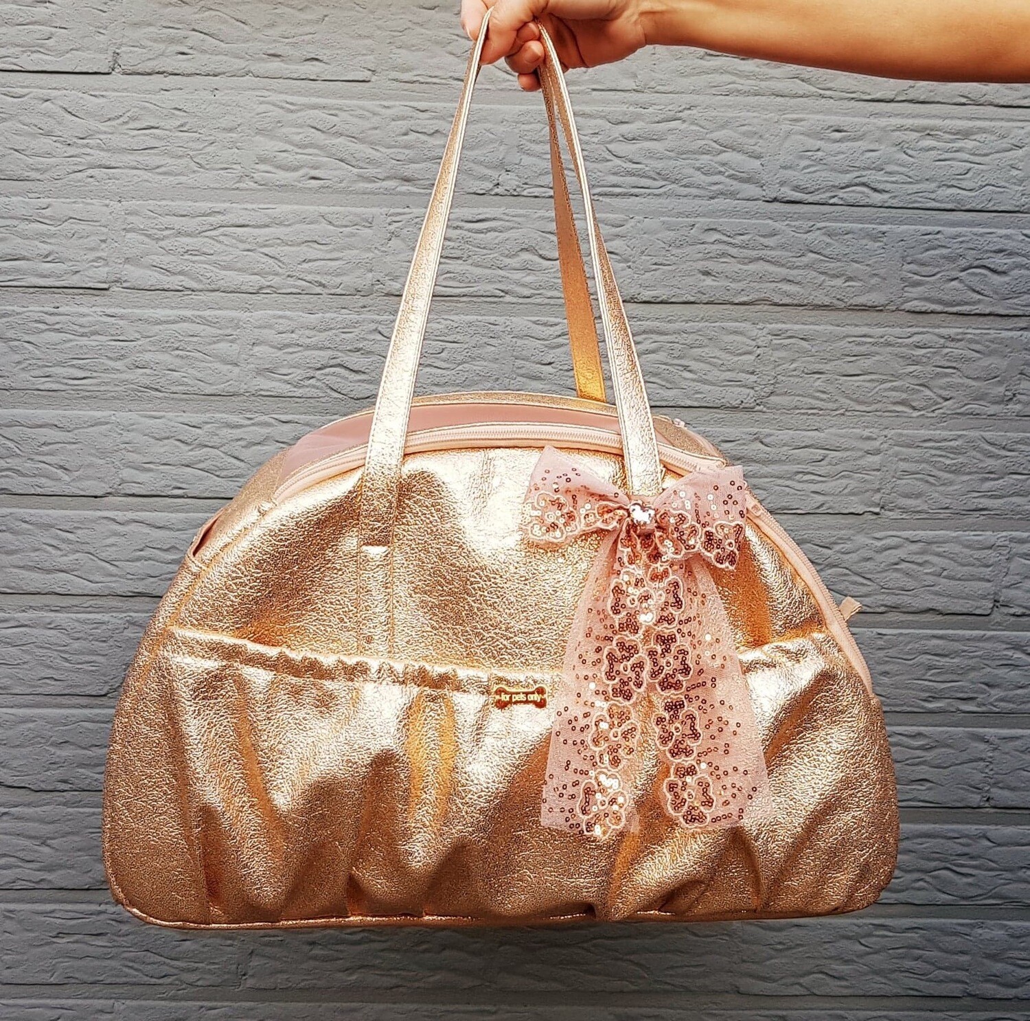 Aria bag Limited edition rose gold
Aria bag Limited edition rose gold