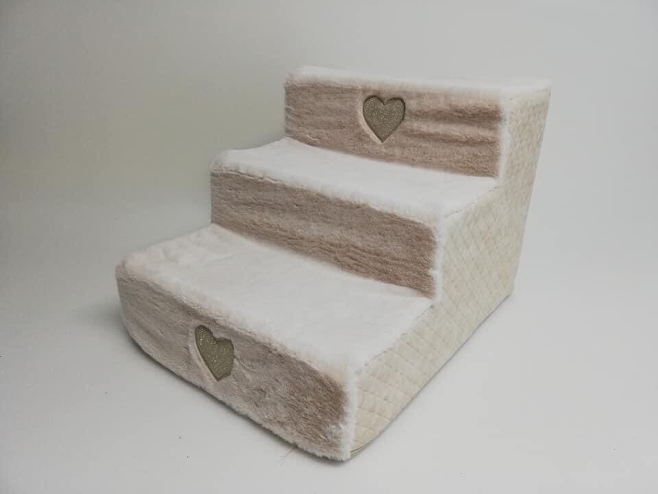 Stair Quilted beige + hearts Stair Quilted beige + hearts