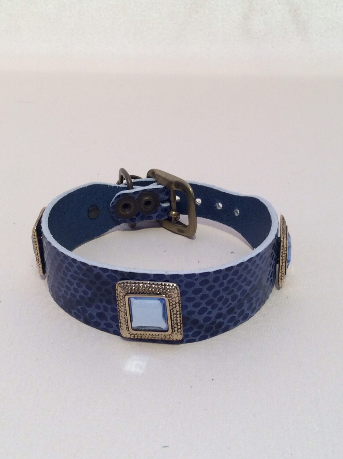 Blue croco stone 30cm Blue croco stone 30cm