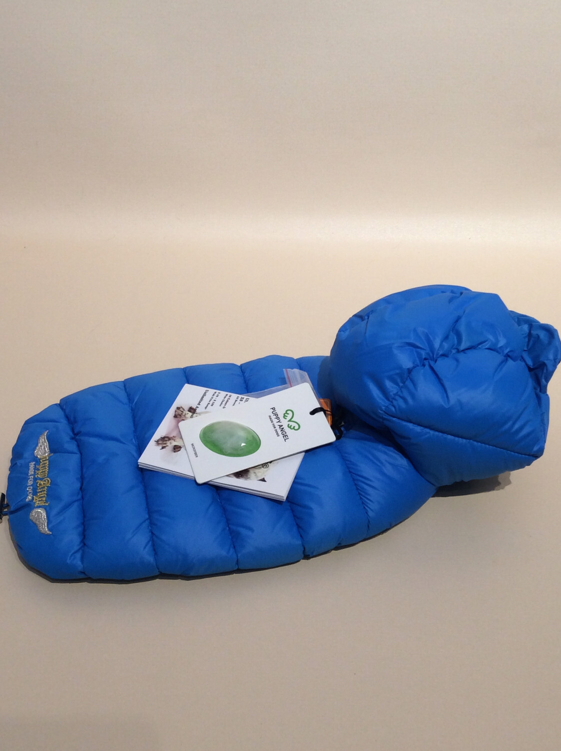 Padding with detachable hood blue Padding with detachable hood blue