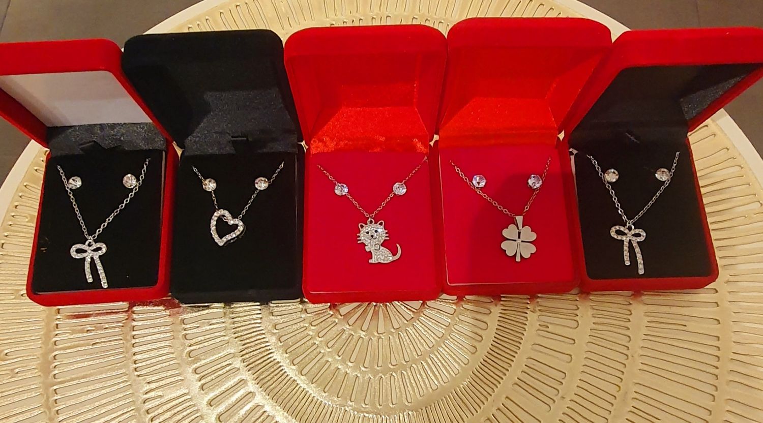 Halsketting met oorbellen zilver