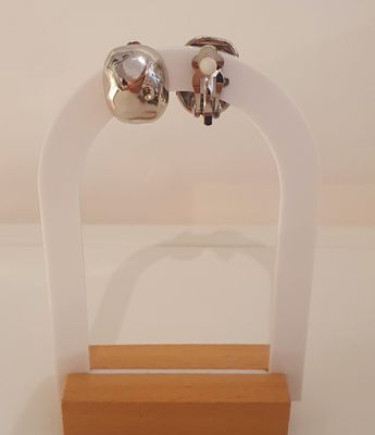 Clip.