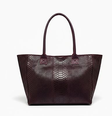 Lola bordeaux. 