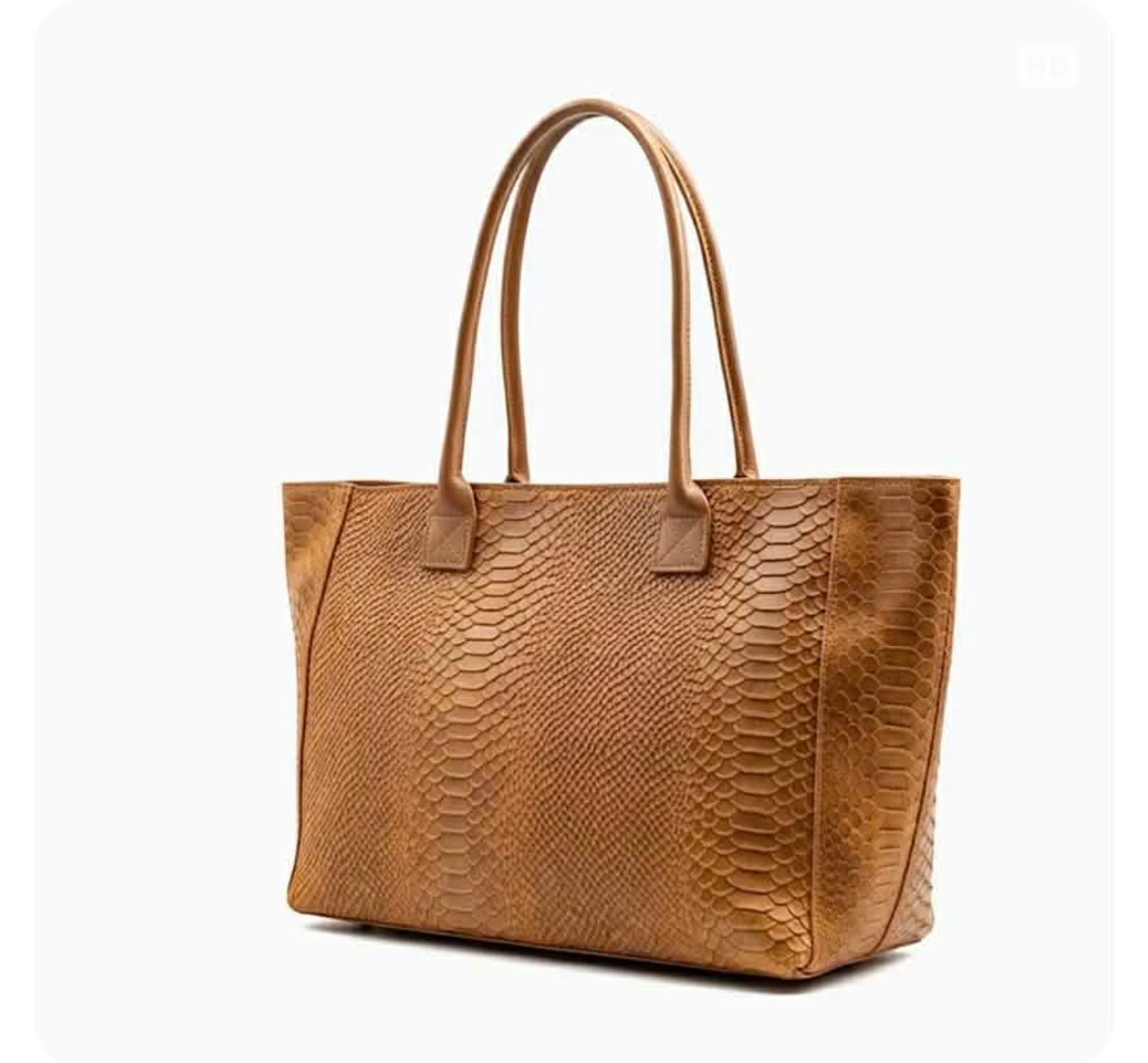 Lola cognac.