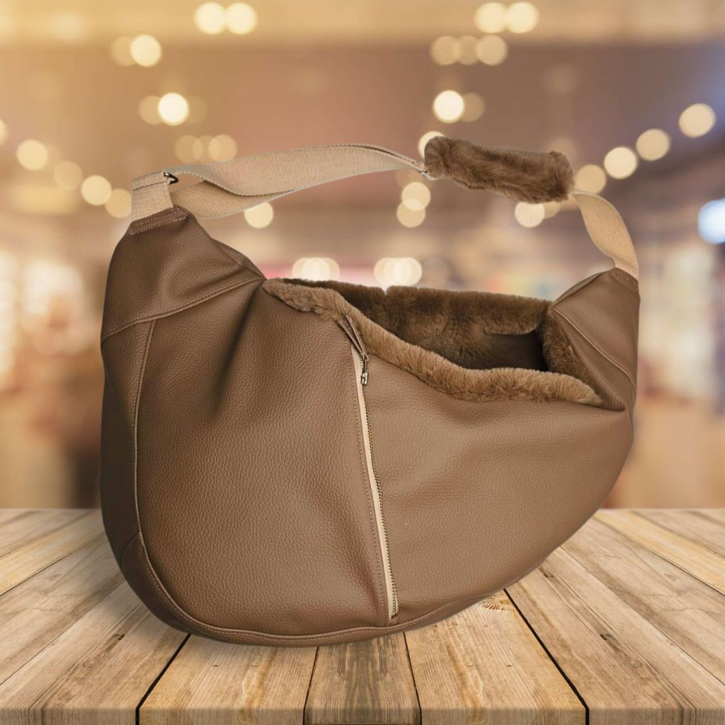 Luno bag taupe leather 43x30. 🥰
