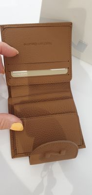 Tri-fold wallet