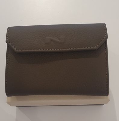 Bi-Fold wallet