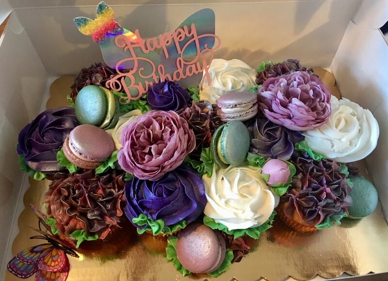 Cupcake macaron arrangement