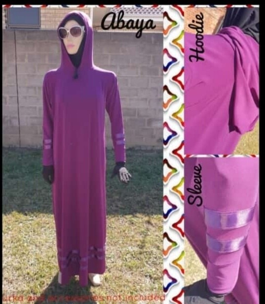 Hoody with ribbon trim