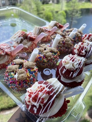 Variety cupcakes