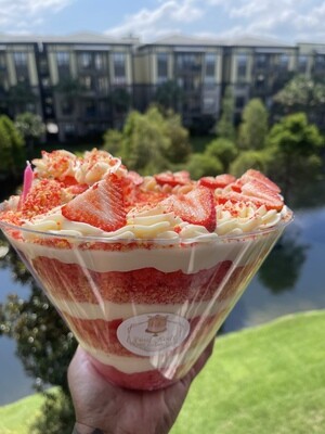 Strawberry Shortcake Party Bowl 95 oz