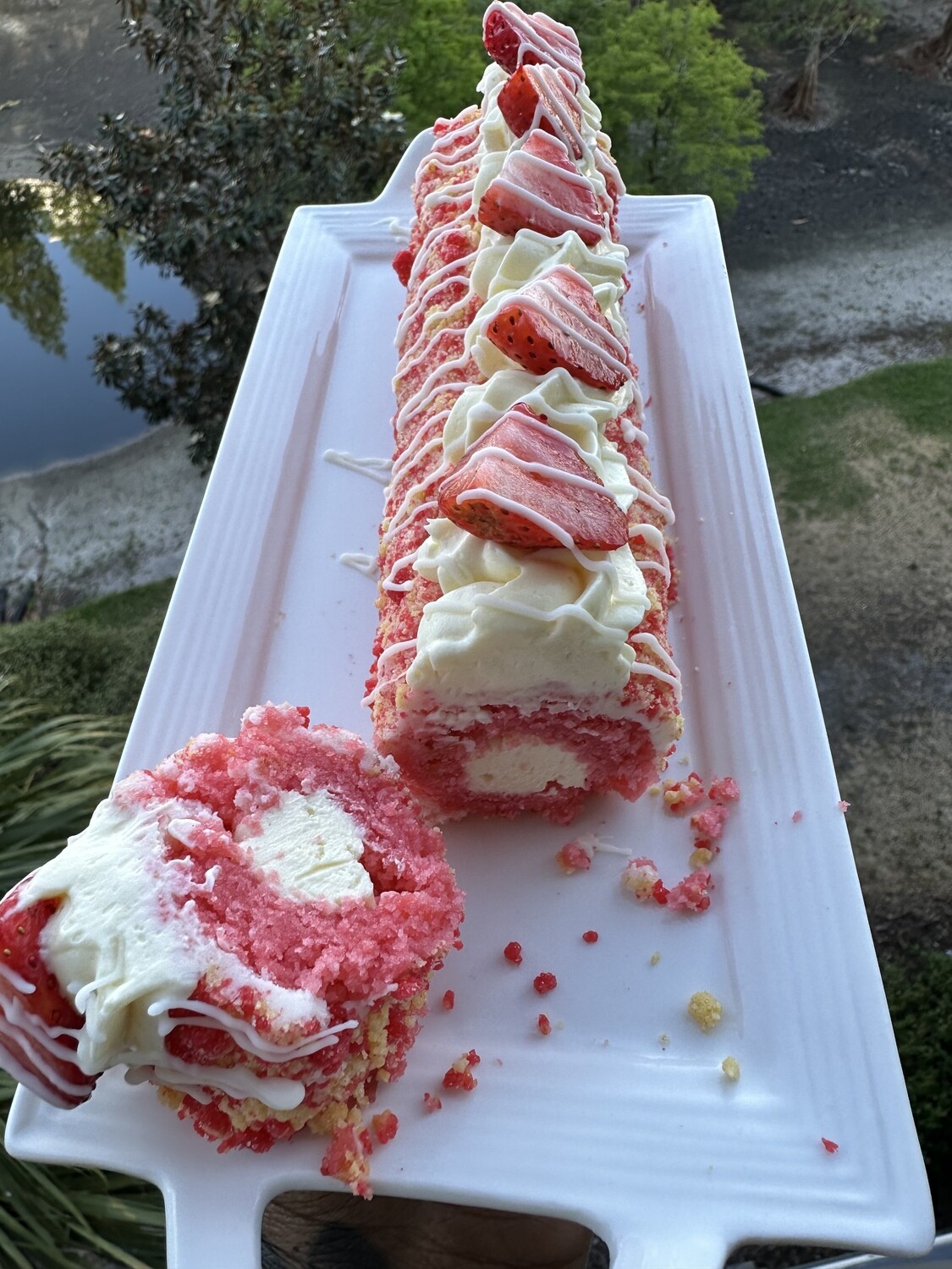 Strawberry Shortcake Cheesecake Dessert Sushi Roll strawberry-shortcake-cheesecake-dessert-sushi-roll