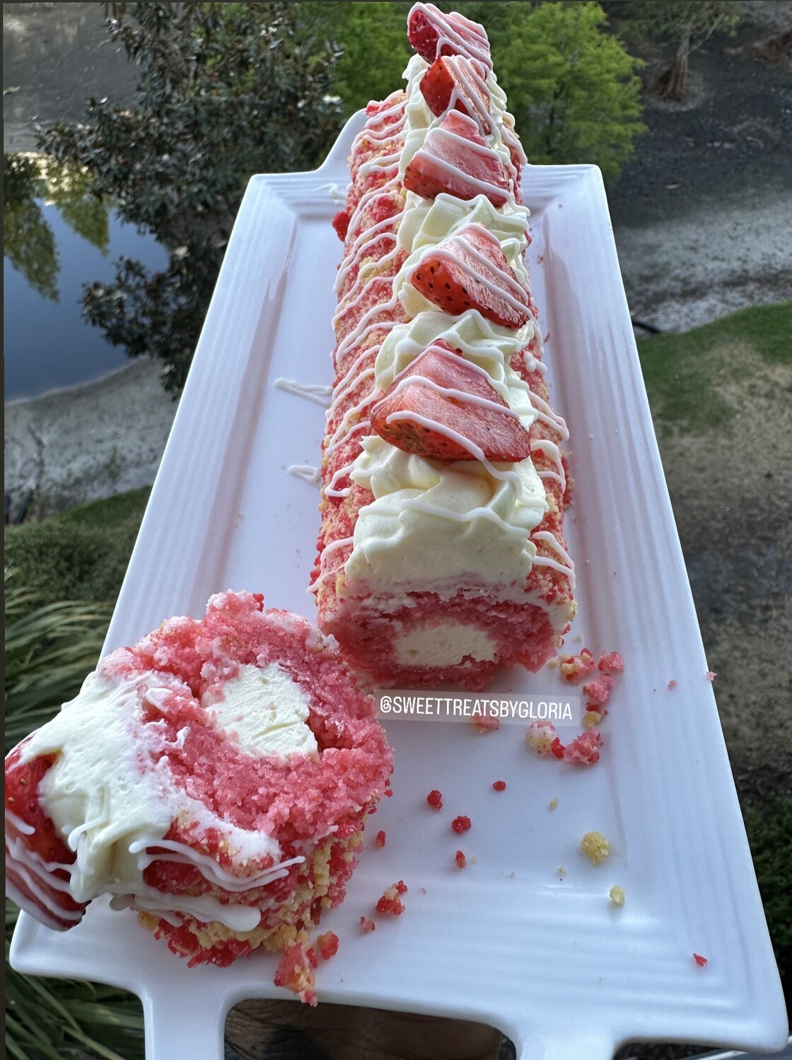 Strawberry shortcake sushi recipe
