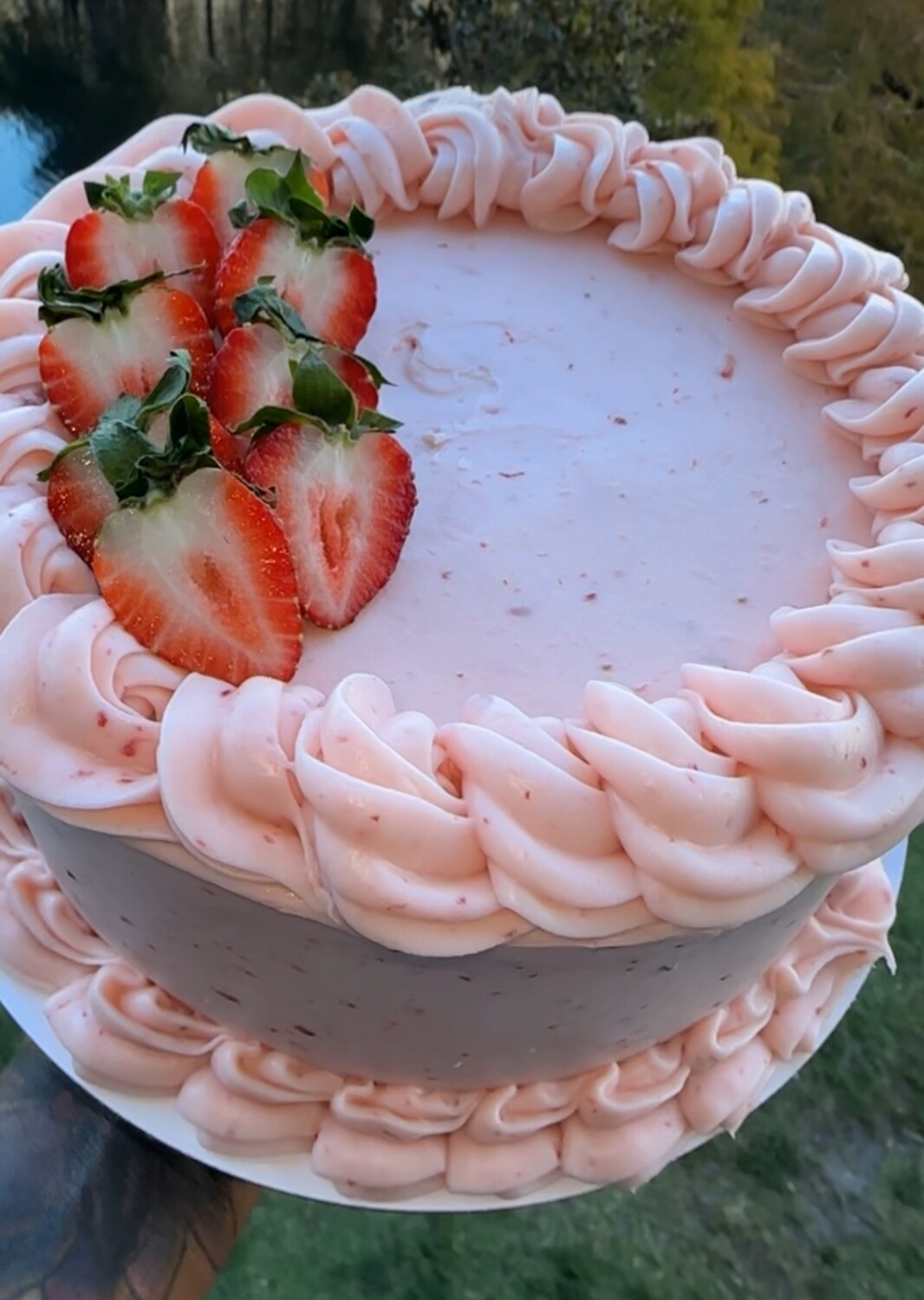 Strawberry cake with strawberry cream cheese icing recipe