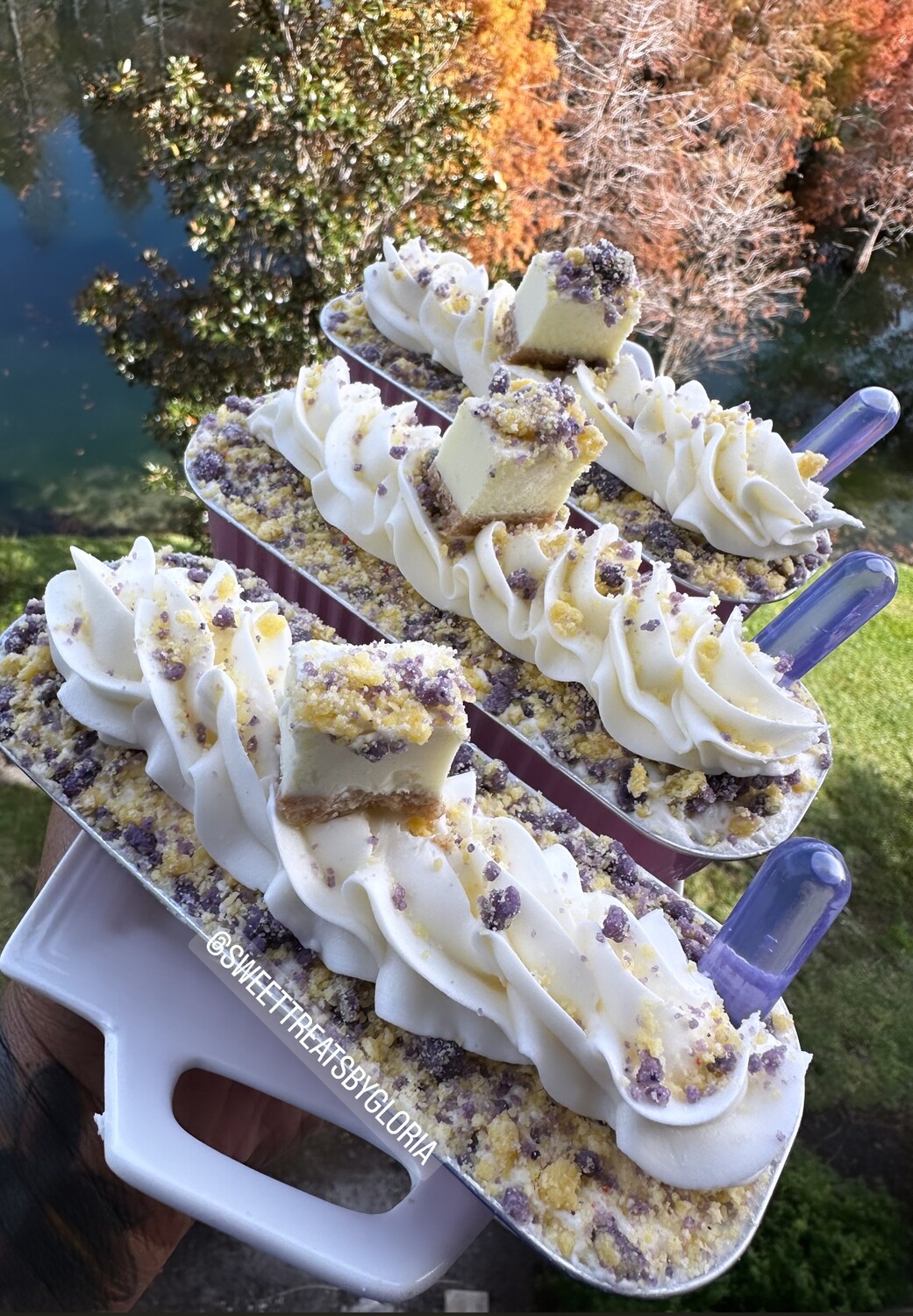 Grape shortcake mini tin cake recipe