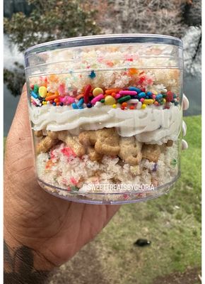 Clear 8 oz Jars With Clear Lids