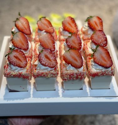 Strawberry cheesecake shooter recipe