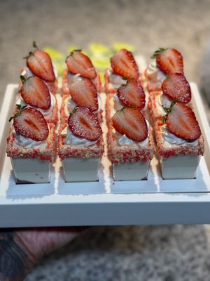 Dessert shooters 3 oz