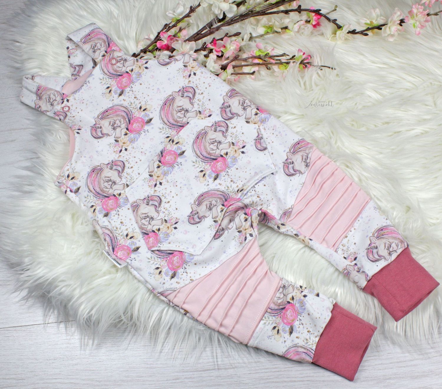 Latzhose Little Unicorn Gr. 80 Latzhose Little Unicorn Gr. 80