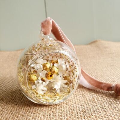 "Beatrice" - dried flower glass bauble
