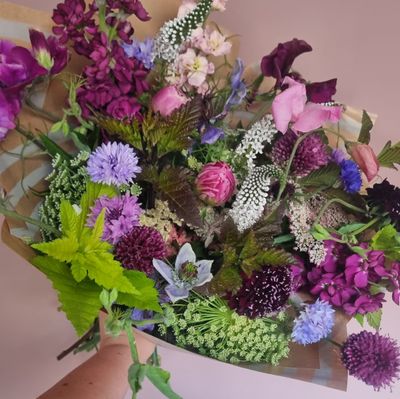 Flower subscriptions &amp; gifts
