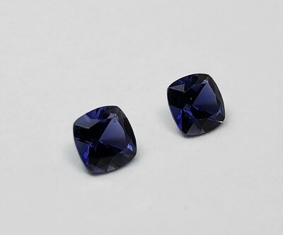 Iolite earring pair gemstone
​