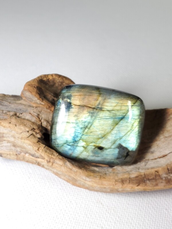 Labradorite multicolor AA+