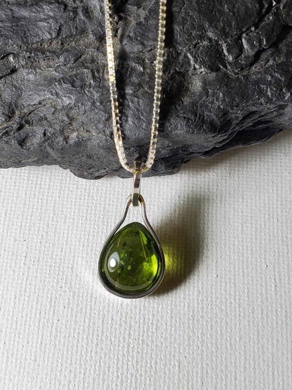 Arizona Peridot and Silver Pendant