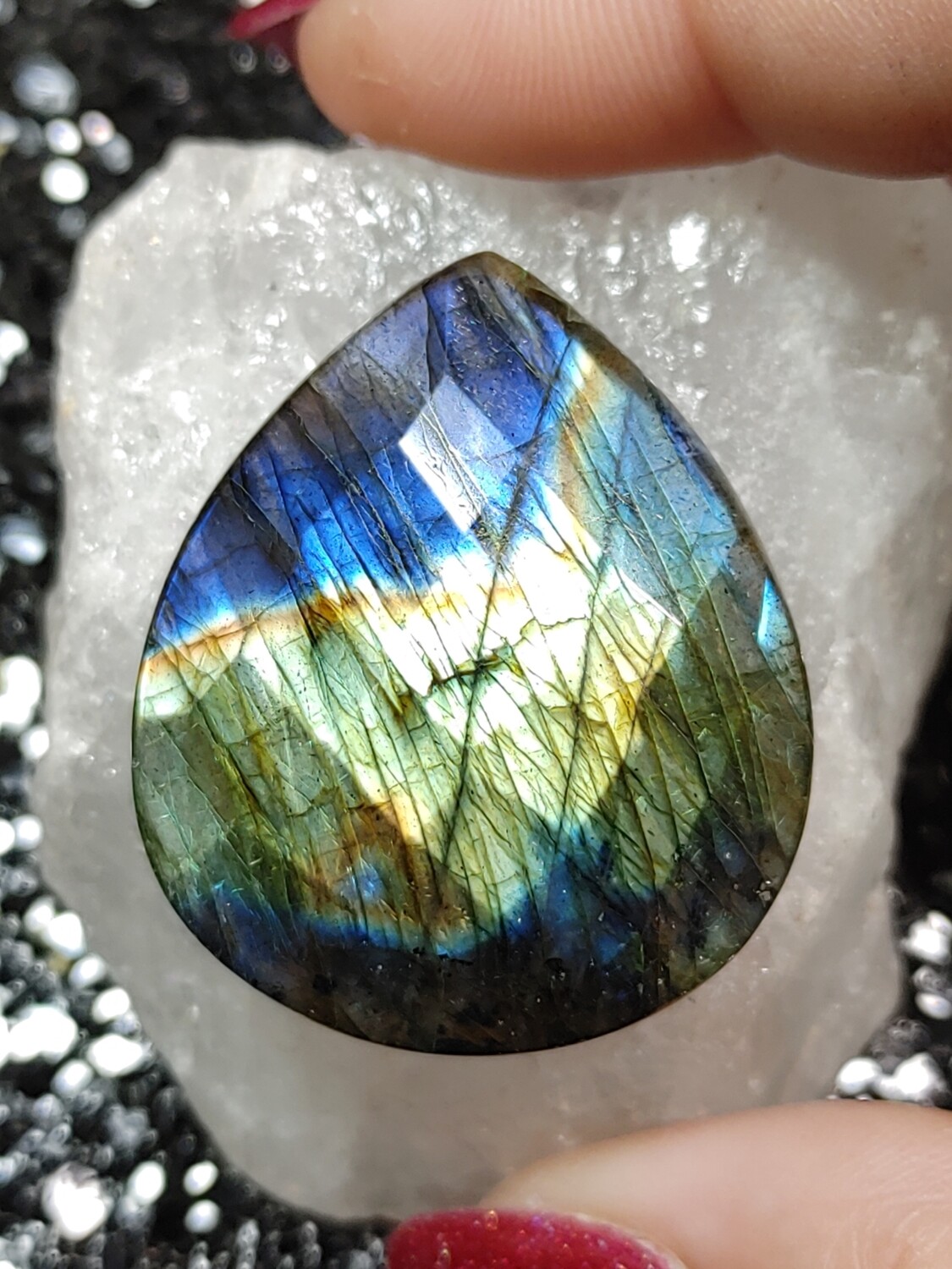 Labradorite Rosecut