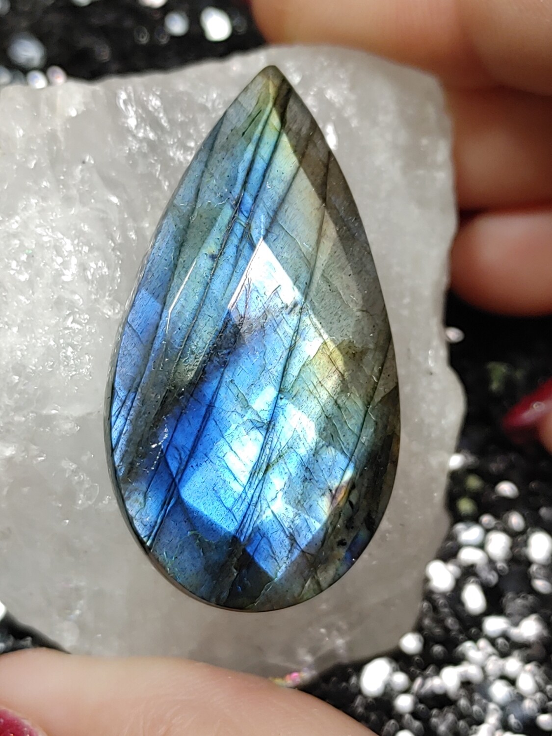 Labradorite Rosecut