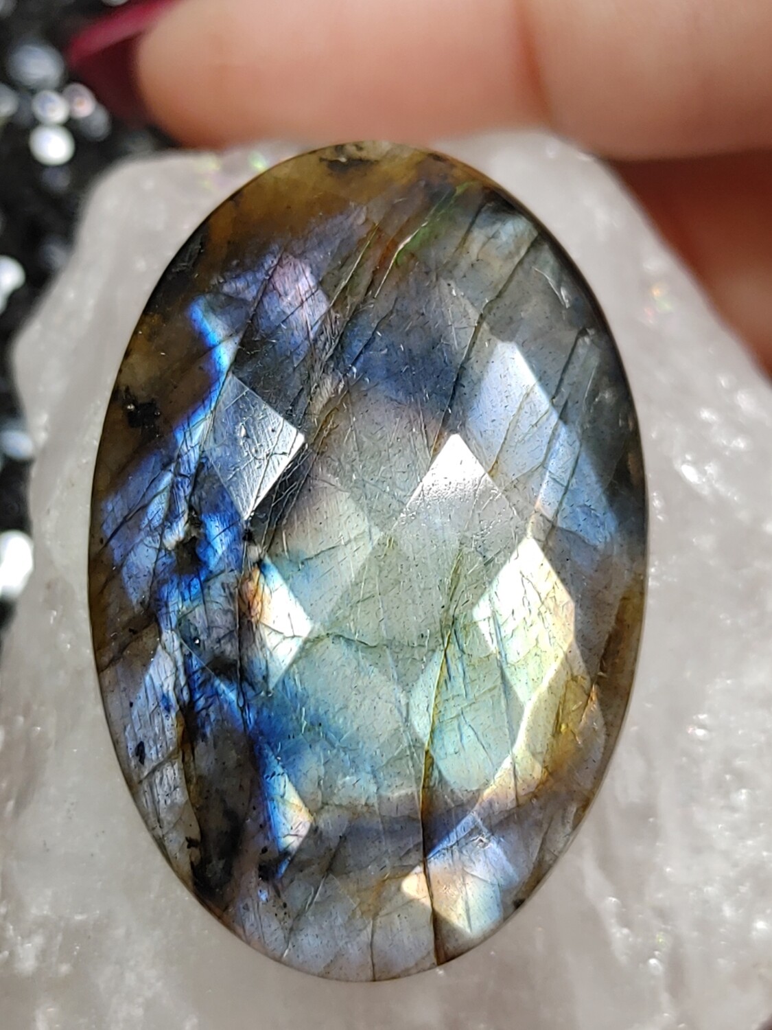 Labradorite Rosecut